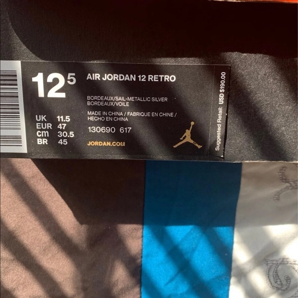 Retro 12 - Picture 5 of 8